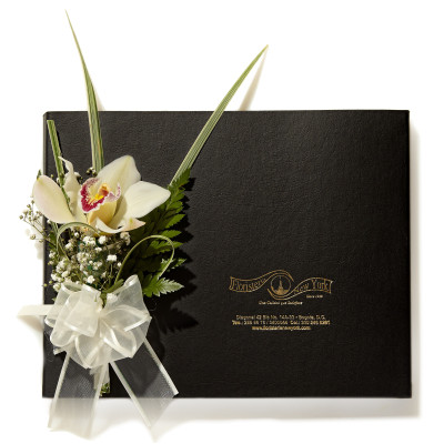 Bono de Condolencia en Estuche de Lujo con Orquídea Bono de Condolencia en Estuche de Lujo con Orquídea
