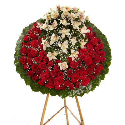 Corona en Rosas Rojas y Orquídeas Cymbidium - Diseño Amor Eterno Corona en Rosas Rojas y Orquídeas Cymbidium - Diseño Amor Eterno