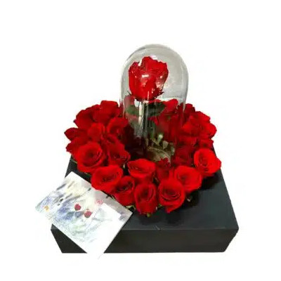 Corazón de Rosas con Rosa Preservada Corazón de Rosas con Rosa Preservada