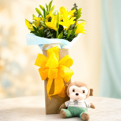 Caja Cami de 15 botones de Lirios amarillos  y Peluche| Enflores