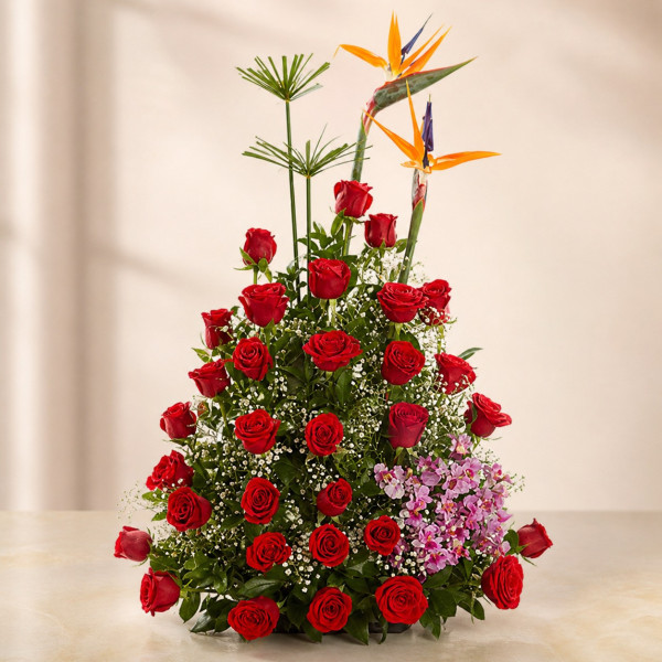Arreglo de 30 Rosas y Orquídeas en Base Rústica - Diseño Promesa