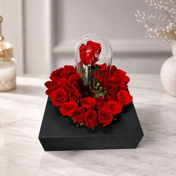Corazón de Rosas con Rosa Preservada