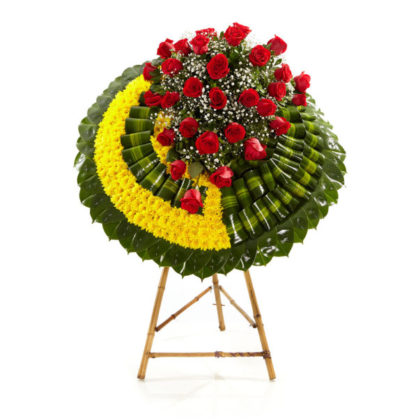Corona en Pompones Amarillos y Rosas Rojas - Diseño Esperanza