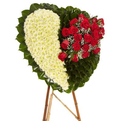 Corazón Floral con Rosas Rojas - Diseño Despedida Corazón Floral con Rosas Rojas - Diseño Despedida