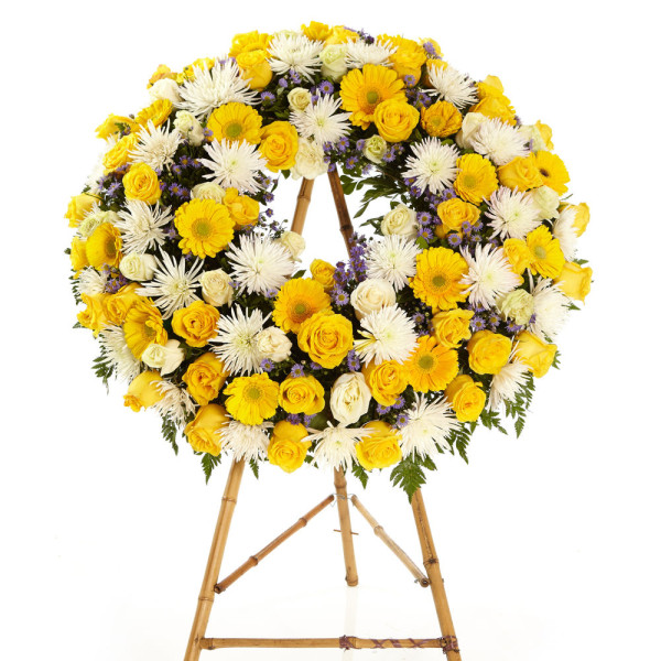 Corona con Crisantemos, Gerberas y Rosas - Diseño Consuelo